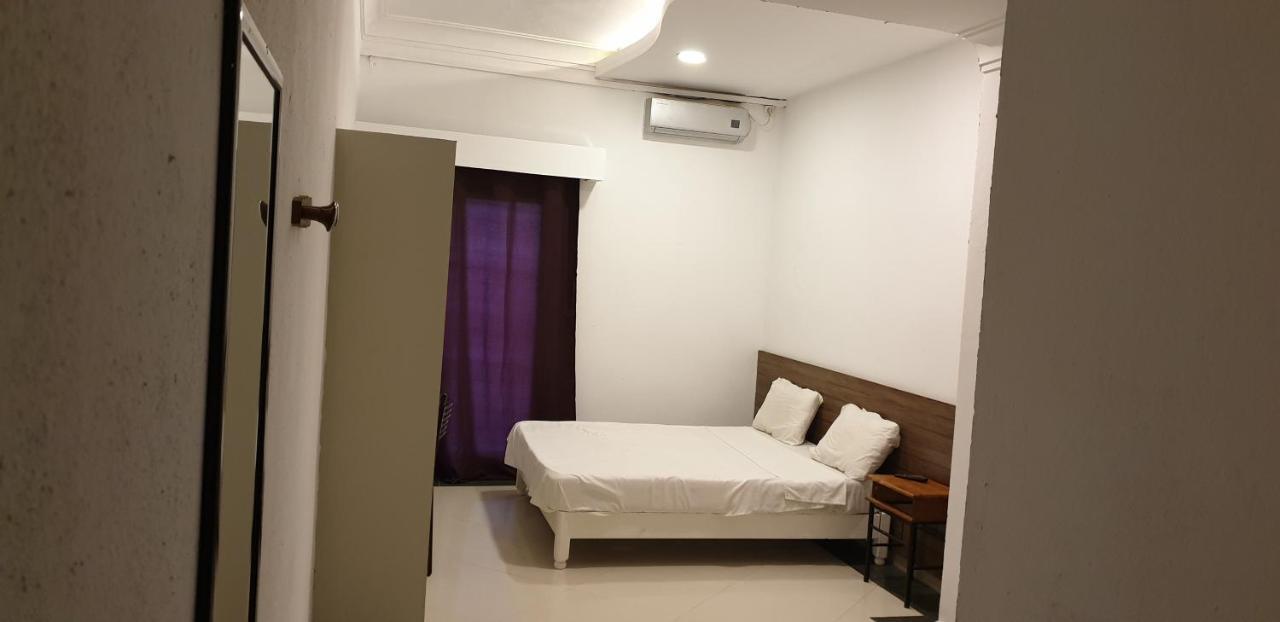 Hotel Privilege Bir El Djir Exterior foto